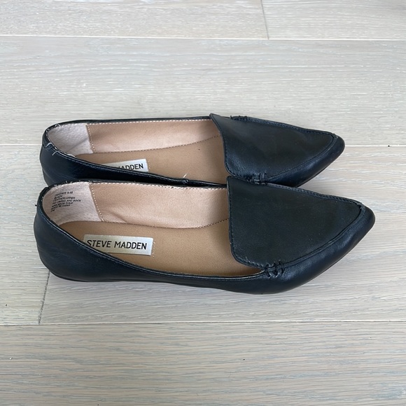 Steve Madden Pointed Toe Flats - Picture 2 of 6